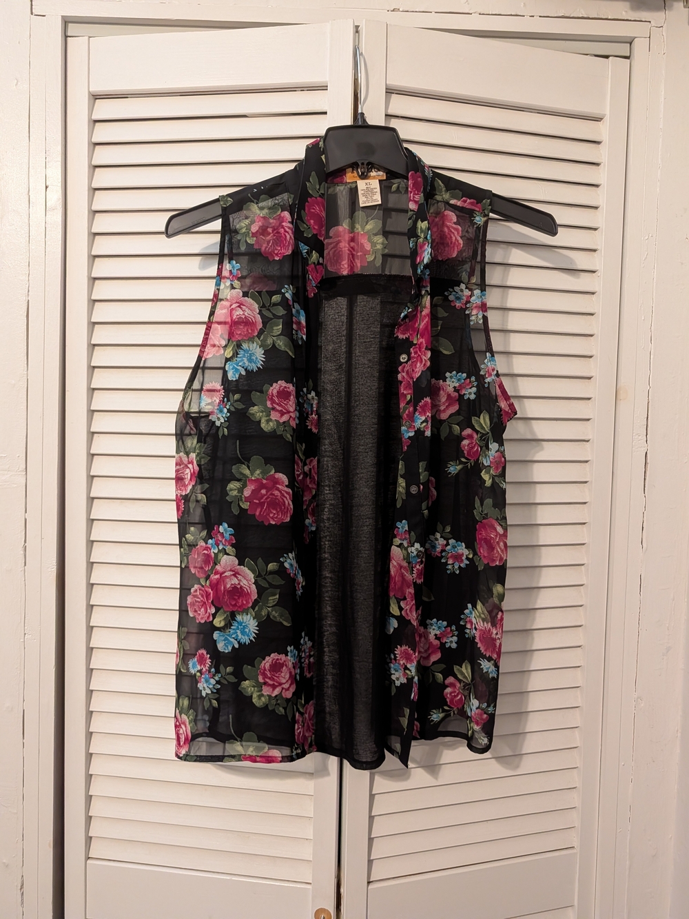 Mudd Black Sheer Floral Open Front Camisole with Pink & Blue Roses
